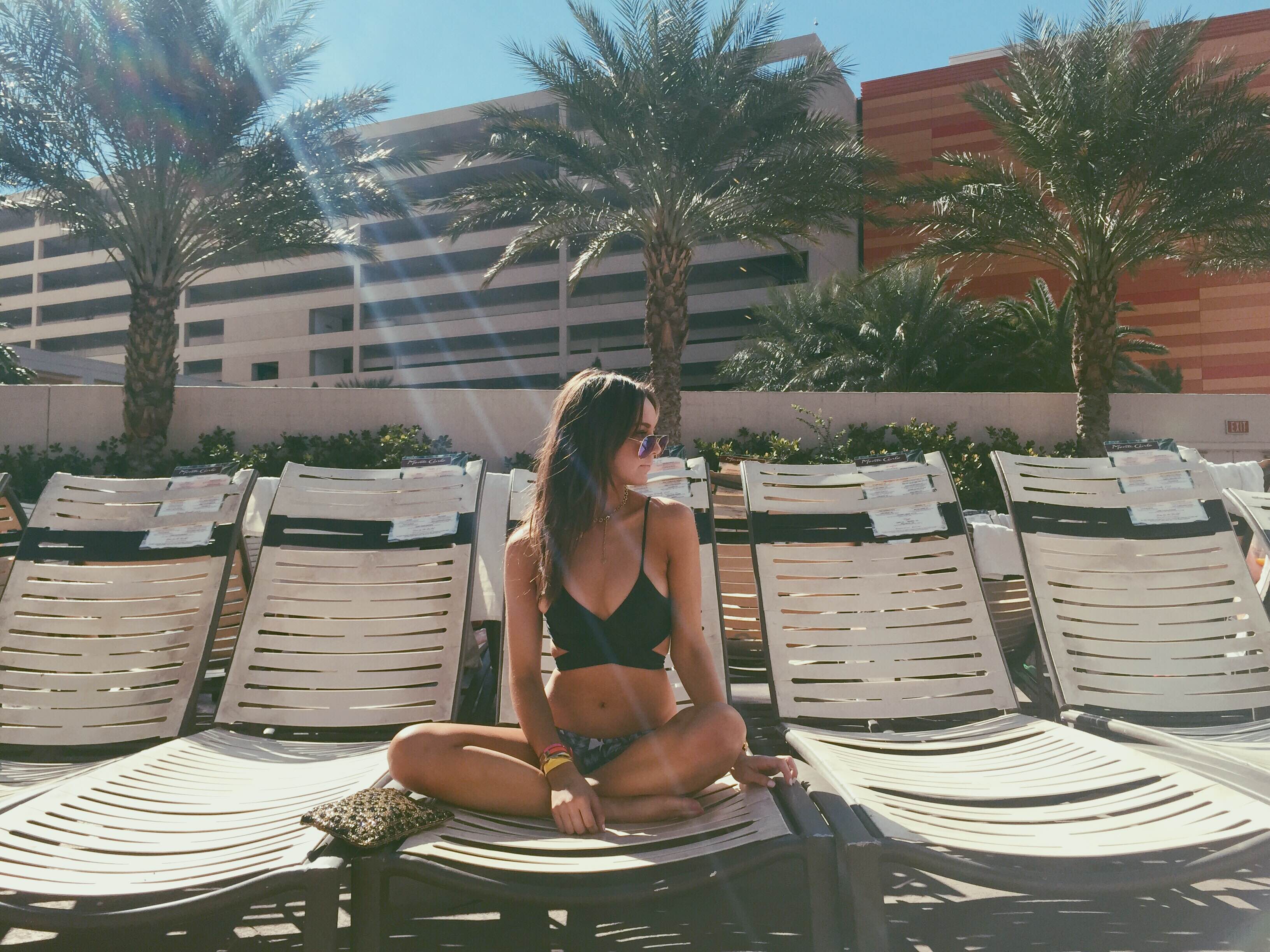 Get to know the girl behind: ABITEOFLIFE