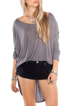 AMUSE SOCIETY RILEY DRAPEY L/S TOP clothing tops