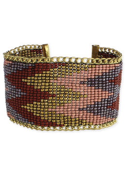 BEACH SPECIALS CHEVRON SEED BEAD BRACELET