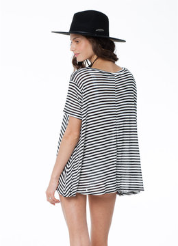 BEACH SPECIALS STRIPE OVERSIZED HI-LO TEE clothing tops