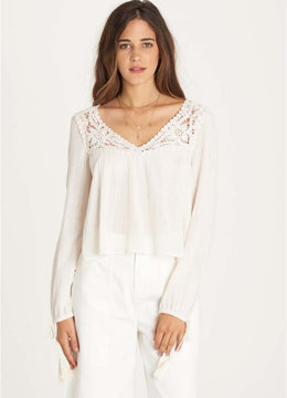 BILLABONG LOVERS LACE WOVEN PEASANT TOP