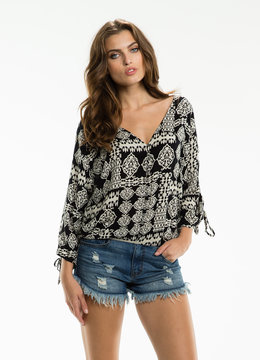 ELAN V NECK PRINTED BLOUSE