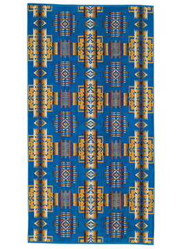 PENDLETON OVERSIZED JACQUARD TOWEL