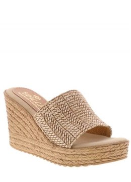 SBICCA MARY WEDGE